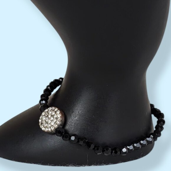 Black Glass & Rhinestone Stretch Bracelet - Picture 2 of 5